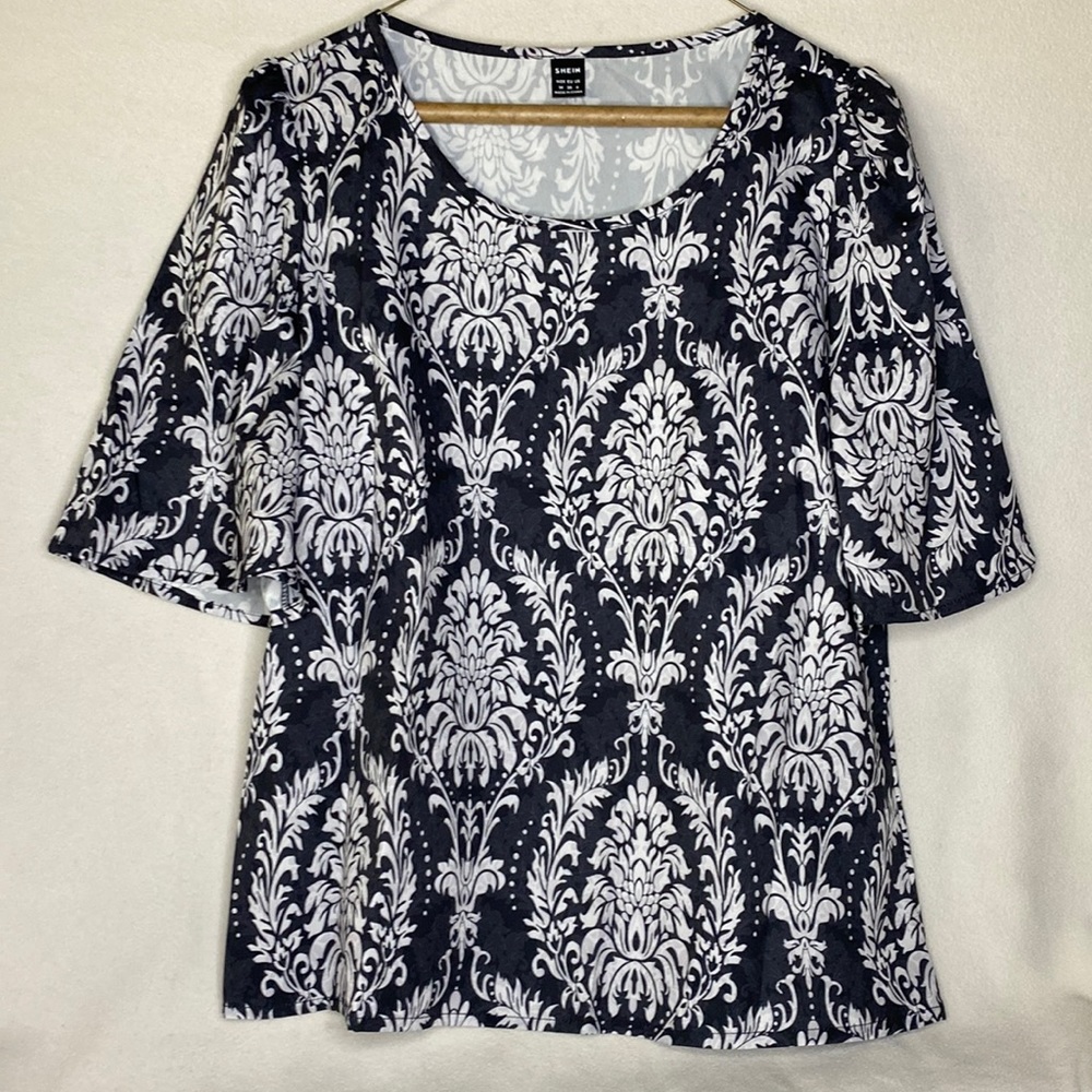 NWOT Shein navy blouse size medium